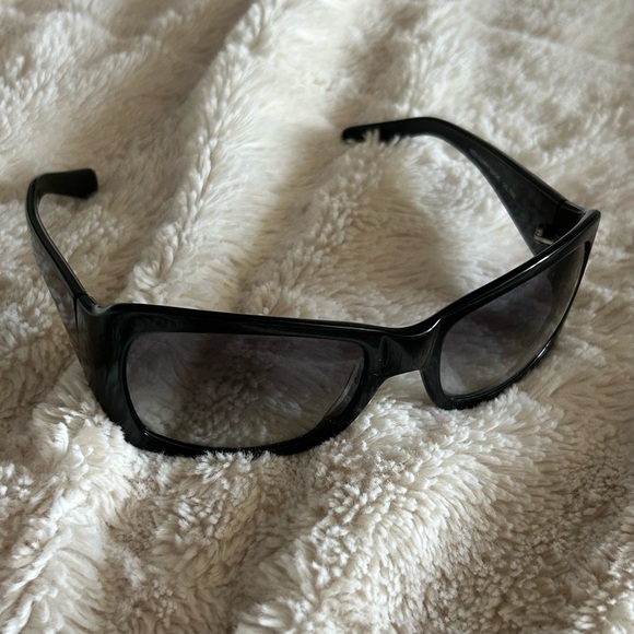 Messori Sunglasses - Picture 3 of 5